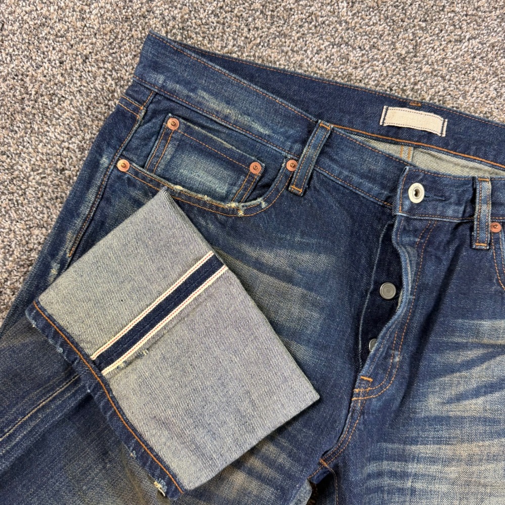Uniqlo Japanese Kaihara Selvedge Denim Slim Straight Jeans 36x32 Distressed Blue